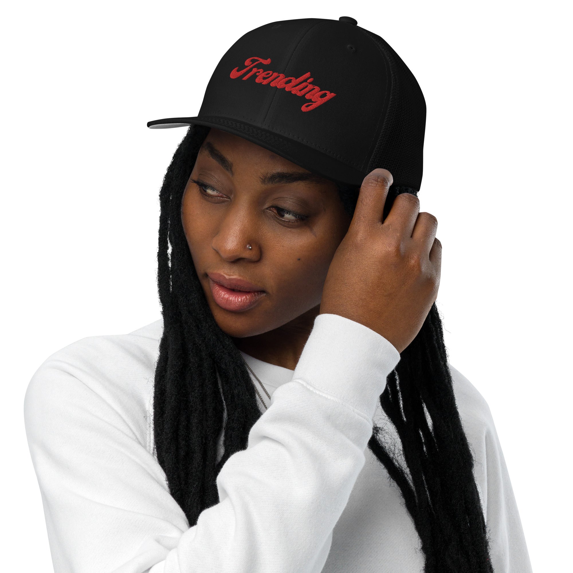 TRENDING RED Closed-back trucker cap