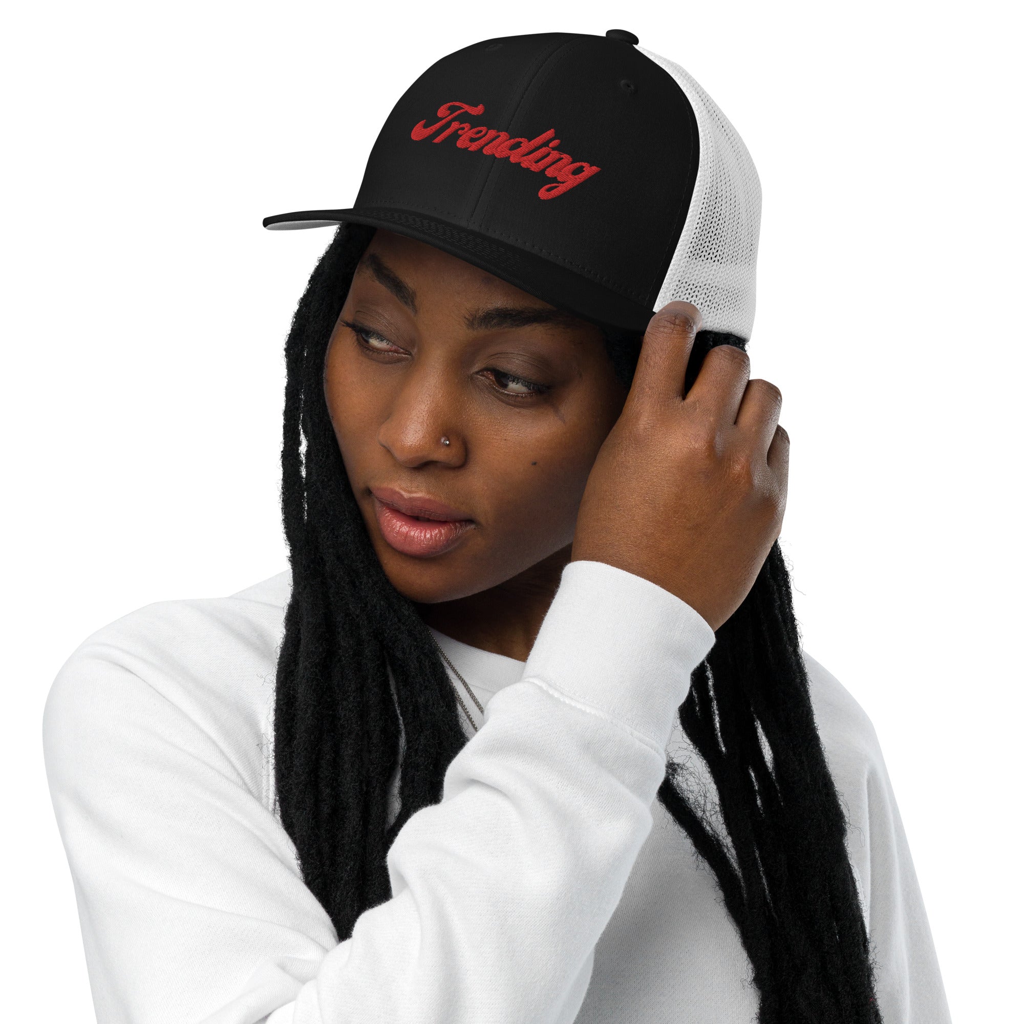 TRENDING RED Closed-back trucker cap