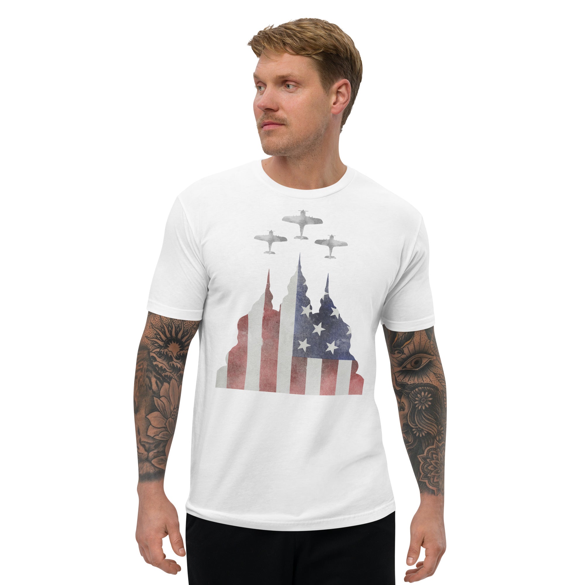 AMERICAN FLAG FLYBY Short Sleeve T-shirt